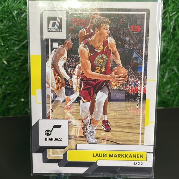 Panini Lot of 11 UTAH JAZZ Basketball 🏀 Trading Cards - Picture 9 of 11